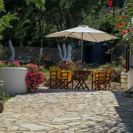 Paxos Sunrise מלון דירות *