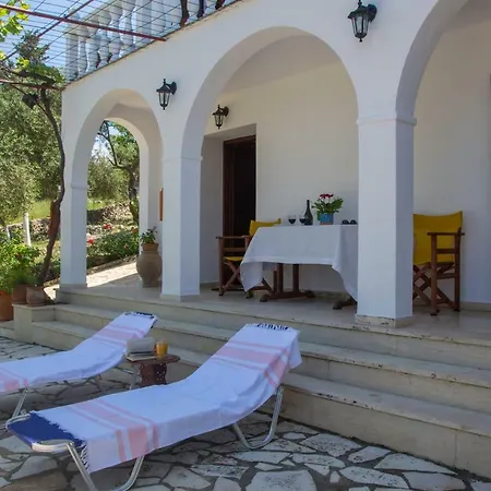 Paxos Sunrise מלון דירות גאיוס