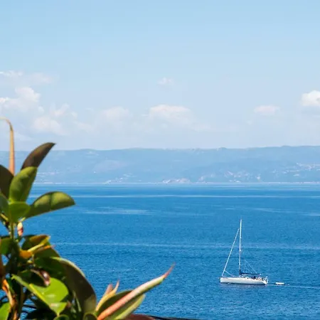 Paxos Sunrise Aparthotel *